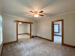 263 Campus Ave in Ames, IA - Building Photo - Building Photo