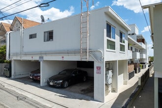 715 E. Providencia Ave in Burbank, CA - Building Photo - Building Photo