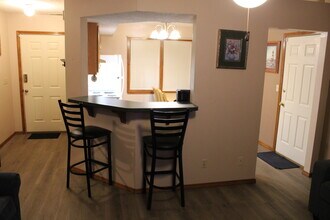 3228 Park Ridge Dr in Evansville, IN - Foto de edificio - Building Photo