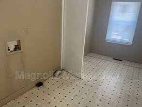 111 S Elizabeth St in Henderson, NC - Building Photo - Building Photo