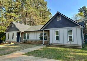 113 Jennifer Ln SW in Marietta, GA - Building Photo