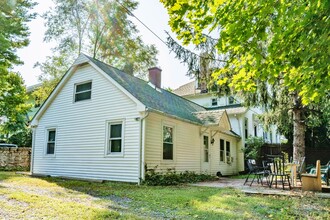 225 Main St in New Paltz, NY - Building Photo - Building Photo