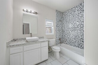 2708 Sam Wilson St in Houston, TX - Building Photo - Building Photo