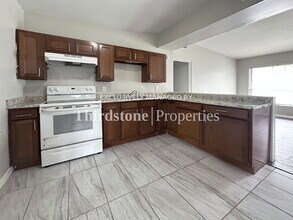 1803 Wofford Ave in Jacksonville, FL - Foto de edificio - Building Photo