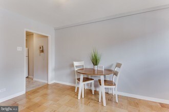 1200 N Nash St-Unit -202 in Arlington, VA - Building Photo - Building Photo