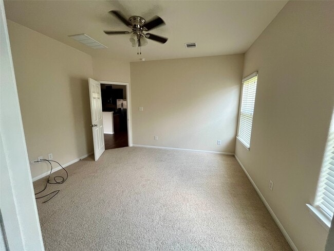 1170 N Colbert St in Dayton, TX - Building Photo - Building Photo