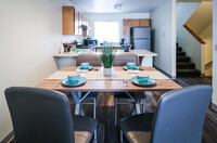 Oakwood Townhomes photo'