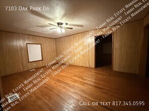 7103 Oak Park Dr in Richland Hills, TX - Building Photo - Building Photo