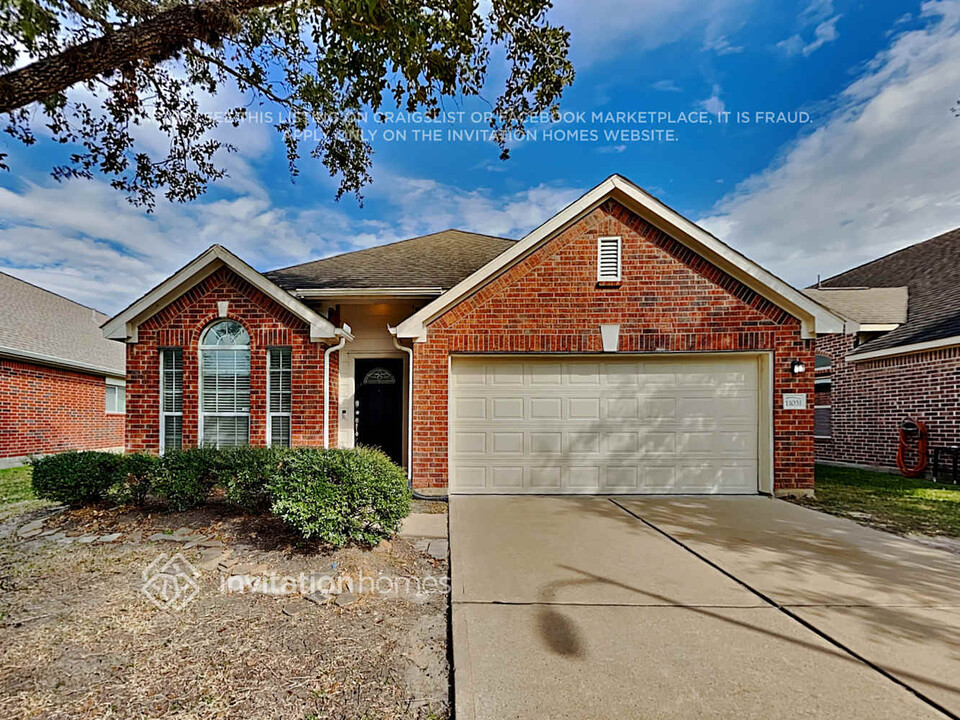 11031 Overland Trail Dr in Richmond, TX - Building Photo