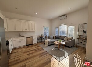 1289 W 22nd St in Los Angeles, CA - Building Photo - Building Photo