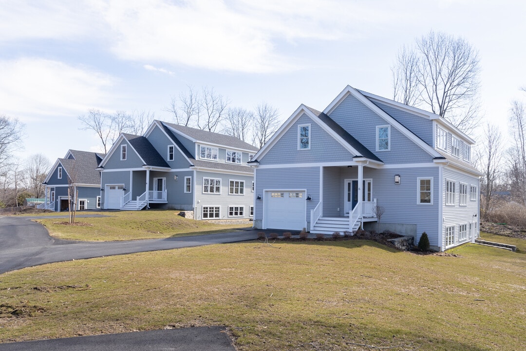 28 Wyman Ave in Kittery, ME - Building Photo