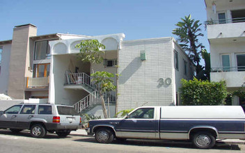 30 S Venice Blvd in Venice, CA - Building Photo - Building Photo