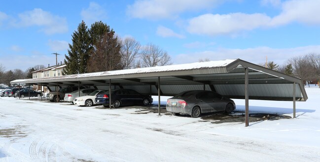 Devonshire Commons (930) in Columbus, OH - Building Photo - Building Photo