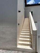 17160 SW 91st St in Miami, FL - Building Photo - Building Photo