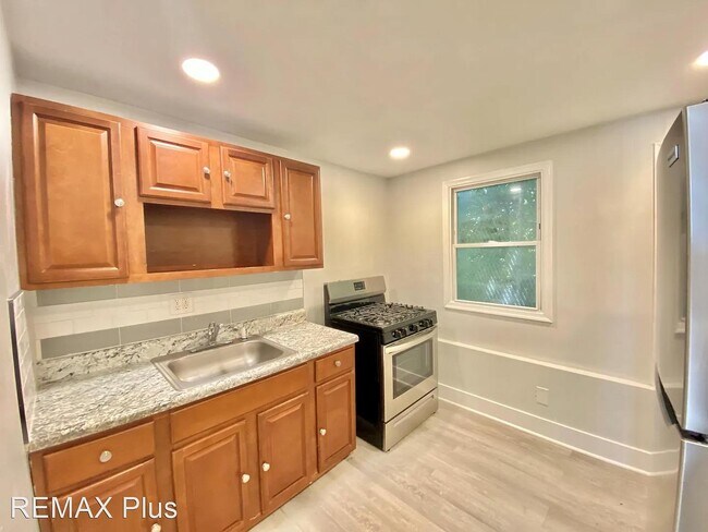 2769 Helen St in Philadelphia, PA - Building Photo - Building Photo