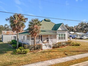 389 S Central Ave in Umatilla, FL - Building Photo - Building Photo