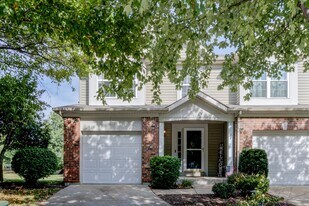 407 Montclair Tower Dr in St. Charles, MO - Building Photo