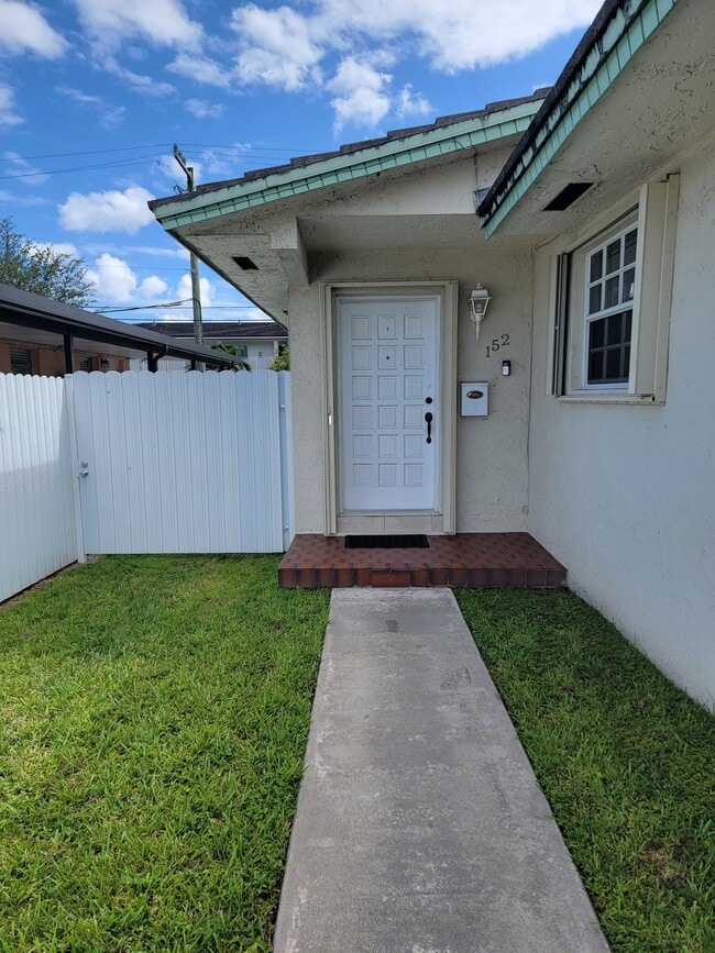 property at 152 E 6th St