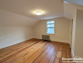 550 Franklin St, Unit 1 in Cambridge, MA - Building Photo - Building Photo