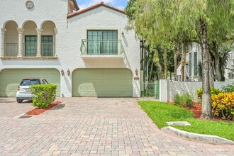 4425 Hidden Harbour Ave in Fort Lauderdale, FL - Building Photo - Building Photo