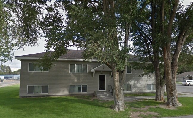 1417 Camas St in Blackfoot, ID - Building Photo - Building Photo