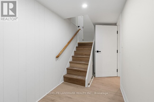 135 Waterloo Ave in Toronto, ON - Building Photo - Building Photo