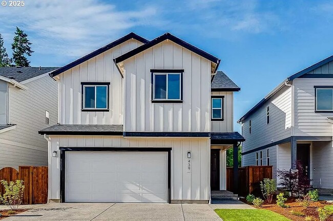 property at 439 SW 32nd St