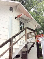 107 W Lindburg St in Pittsburg, KS - Building Photo