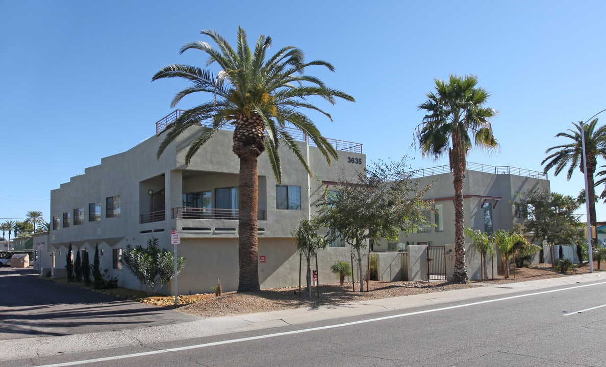 Adobe in Scottsdale, AZ - Foto de edificio