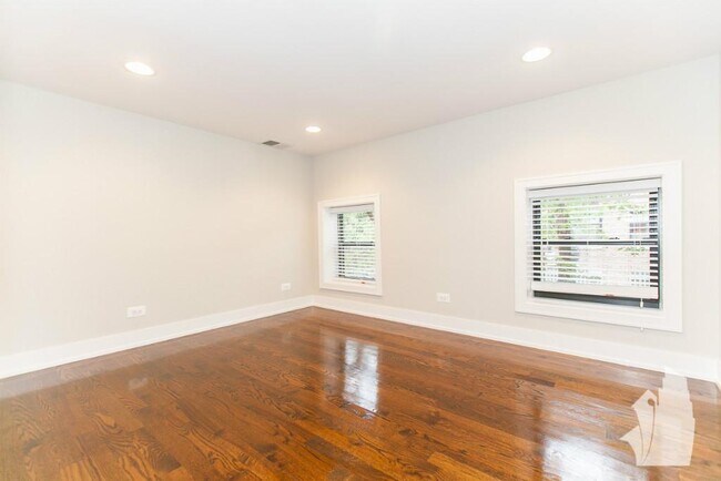 2604 N Racine Ave, Unit 1 in Chicago, IL - Foto de edificio - Building Photo