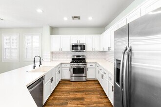 11900 Love Orchid Ln in Las Vegas, NV - Building Photo - Building Photo