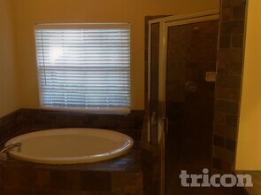 2212 Misty Ridge Ln, Unit 0817 in Valrico, FL - Building Photo - Building Photo