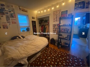 51 Calumet St, Unit 1 in Boston, MA - Foto de edificio - Building Photo