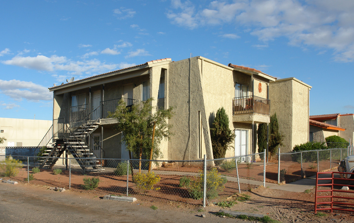 3681 Ala Dr in Las Vegas, NV - Building Photo