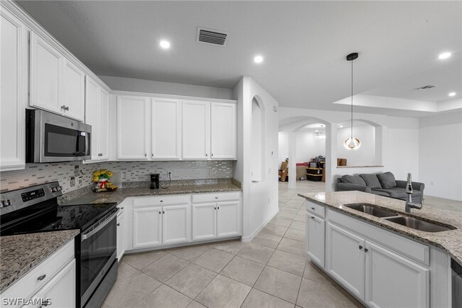 property at 3257 Altimira Dr