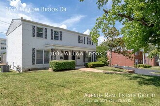 1030 Willow Brook Dr in St. Louis, MO - Building Photo - Building Photo
