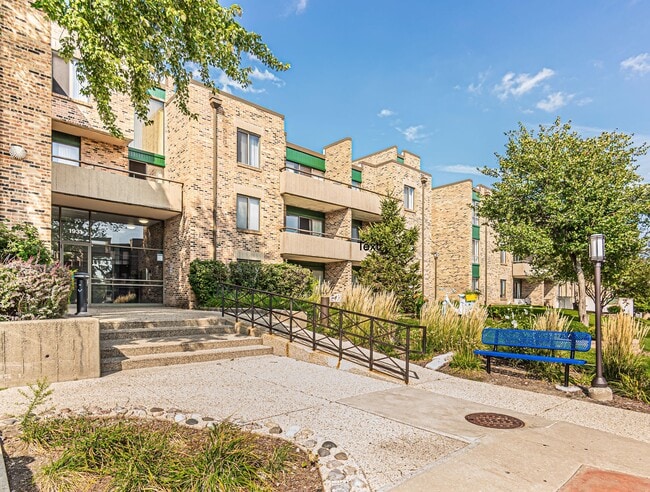 property at 1919 Prairie Square