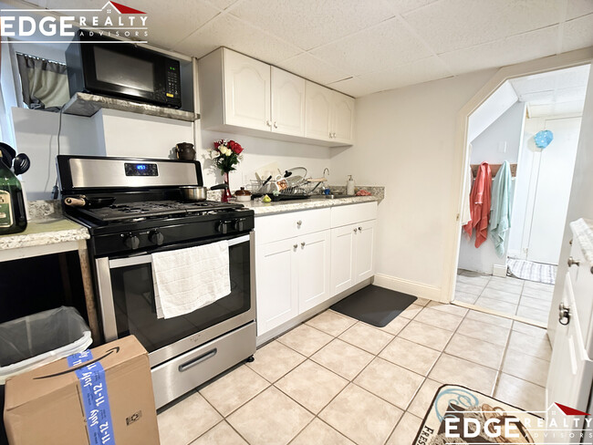 31 Hopedale St, Unit 1