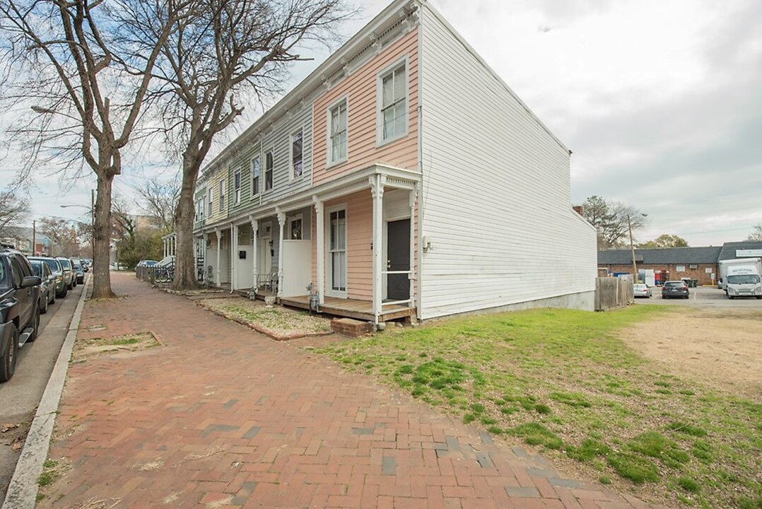 231-243 S Laurel St in Richmond, VA - Building Photo