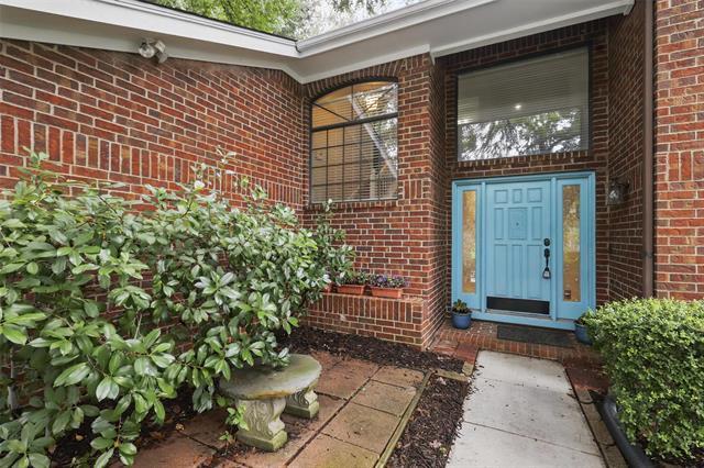 property at 1206 Hickory Valley Ct