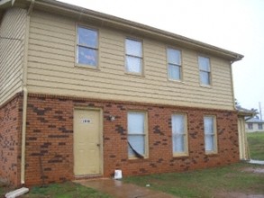 Ridge View Manor Apartments in Cumming, GA - Building Photo - Building Photo