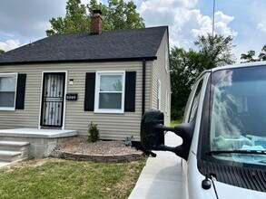 9272 Fielding St in Detroit, MI - Foto de edificio - Building Photo