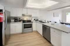 5720 NE 27th Ave in Fort Lauderdale, FL - Building Photo - Building Photo