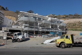 Villas at Carbon Beach in Malibu, CA - Building Photo - Building Photo