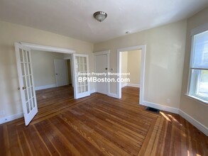 396 Centre St, Unit centre st in Boston, MA - Building Photo - Building Photo