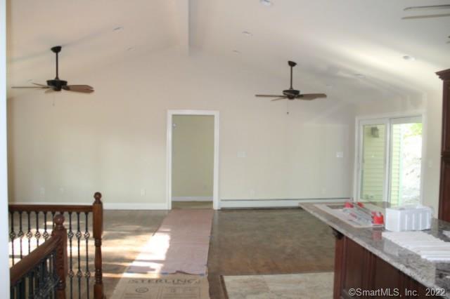 81 Woodridge Dr S in Stamford, CT - Building Photo - Building Photo