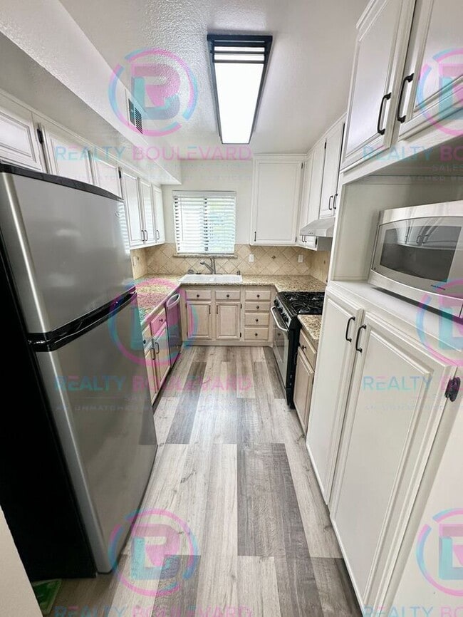 2495 Sycamore Glen Dr in Sparks, NV - Building Photo - Building Photo