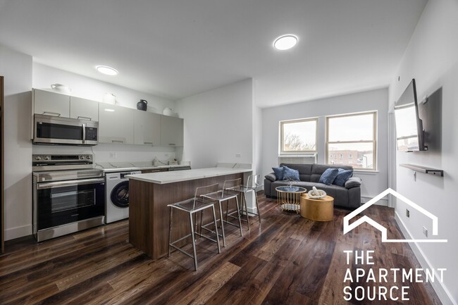property at 1556 W Hollywood Ave