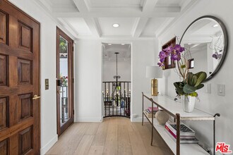 1381 Summitridge Dr in Beverly Hills, CA - Building Photo - Building Photo