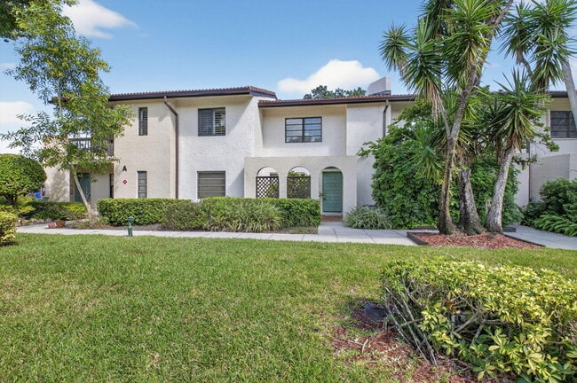 21698 Cypress Rd in Boca Raton, FL - Building Photo - Building Photo